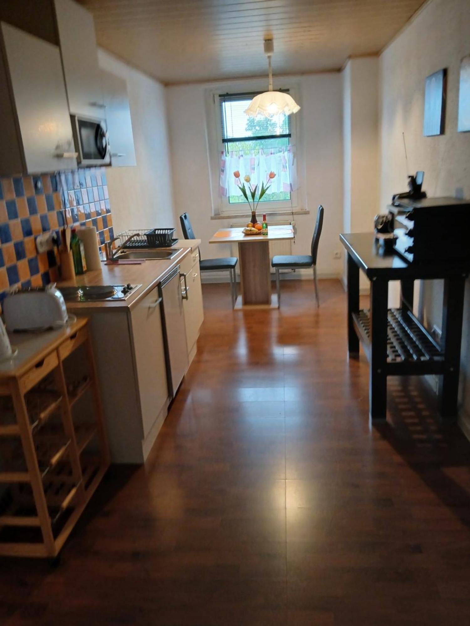 Kleine Wohnung Fuer Monteure Und Dienstreisen Zwickau Exterior foto